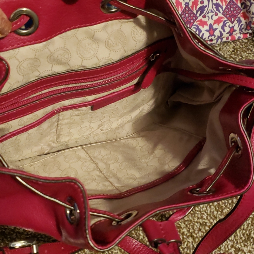 Authentic Michael Kors Purse - image 6